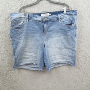 Torrid Women's Shorts Plus Size 24 Blue Denim Jean Mid Rise Cut Off 9" Inseam